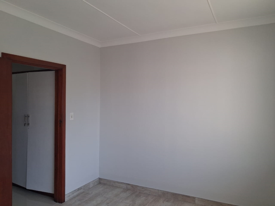 To Let 2 Bedroom Property for Rent in Southernwood Eastern Cape